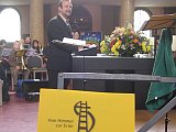 Friedemann Schmidt-Eggert begrüßt mit einer
Andacht am Morgen